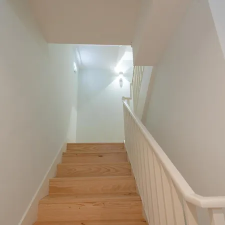 Host Wise - Lovely & Cozy Duplex Flat Porto