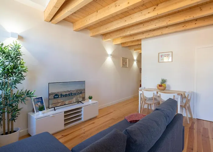 Host Wise - Lovely & Cozy Duplex Flat * 포르투