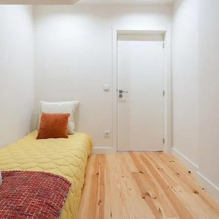 Host Wise - Lovely & Cozy Duplex Flat Lägenhet *