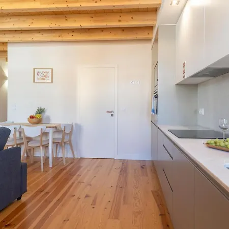 Lägenhet Host Wise - Lovely & Cozy Duplex Flat