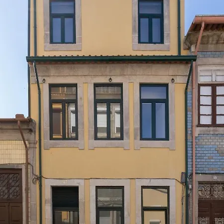 Host Wise - Lovely & Cozy Duplex Flat Lägenhet Oporto