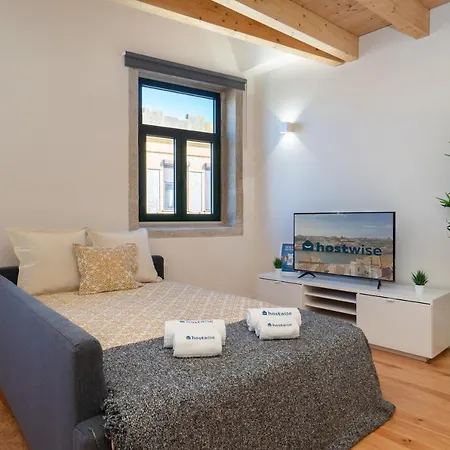 アパート Host Wise - Lovely & Cozy Duplex Flat