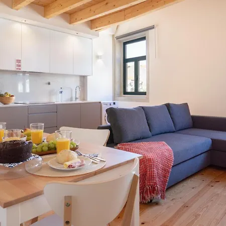 Host Wise - Lovely & Cozy Duplex Flat * Porto