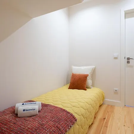 Apartment Host Wise - Lovely & Cozy Duplex Flat Porto