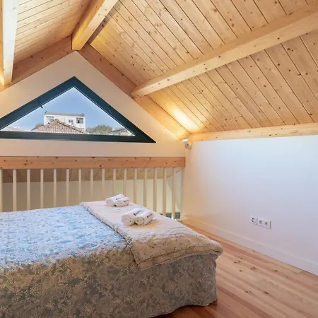 Apartment Host Wise - Lovely & Cozy Duplex Flat *