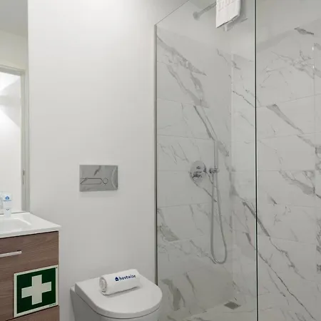 Host Wise - Lovely & Cozy Duplex Flat Oporto