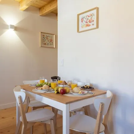 Appartamento Host Wise - Lovely & Cozy Duplex Flat